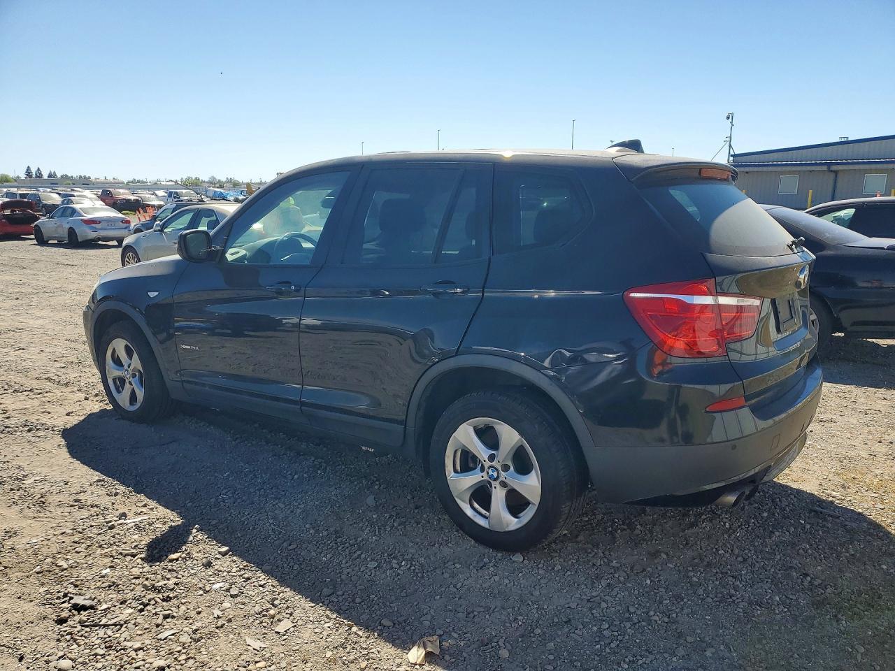 2011 BMW X3 xDrive28I - Фото 2