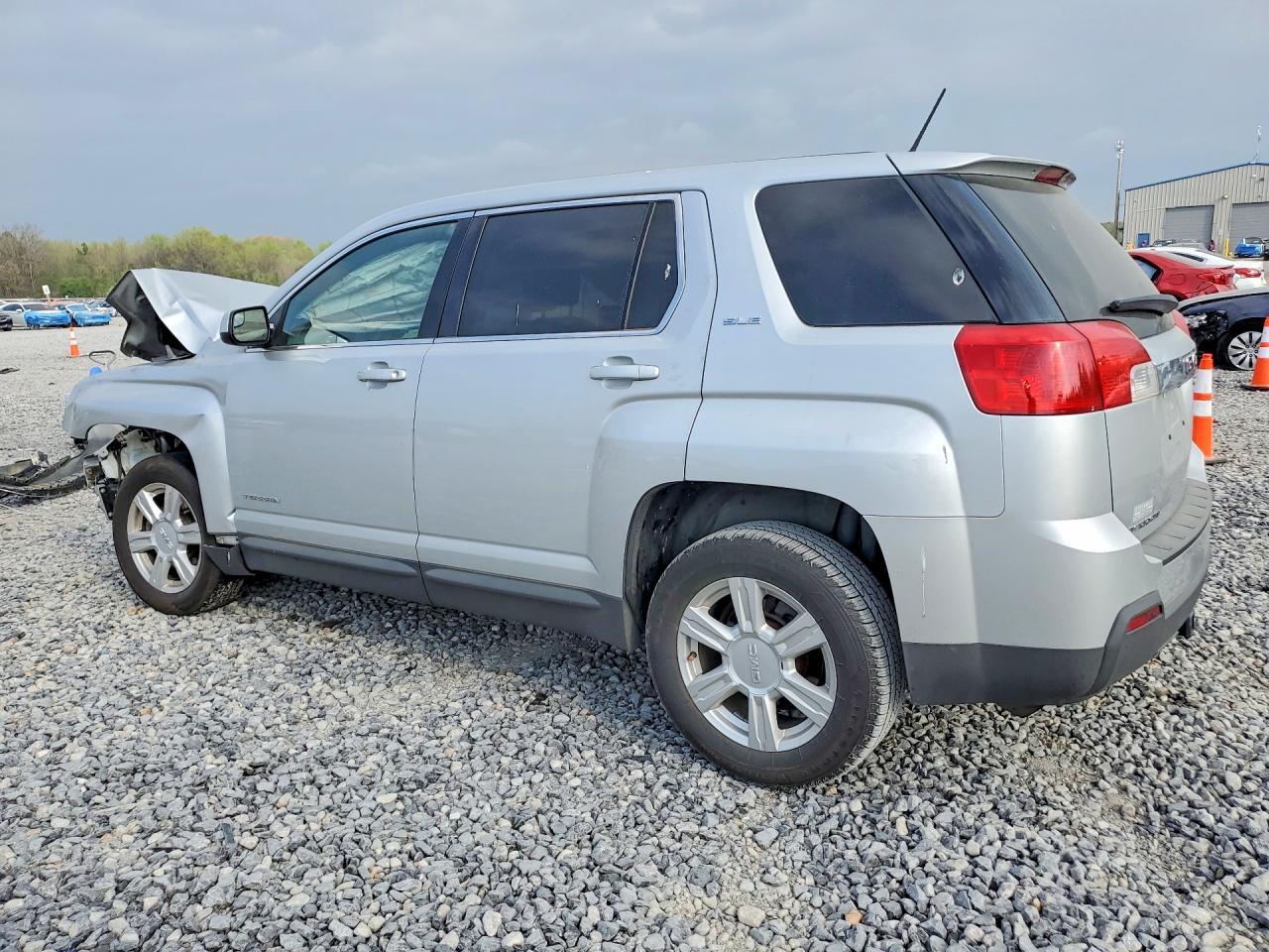 2014 GMC Terrain Sle - Image 2