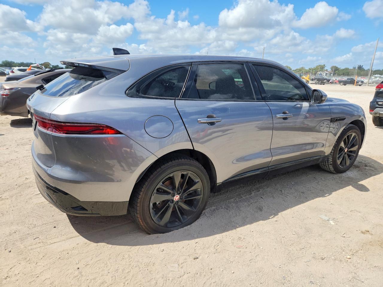 2022 Jaguar F-Pace S 4C P250 - Фото 3