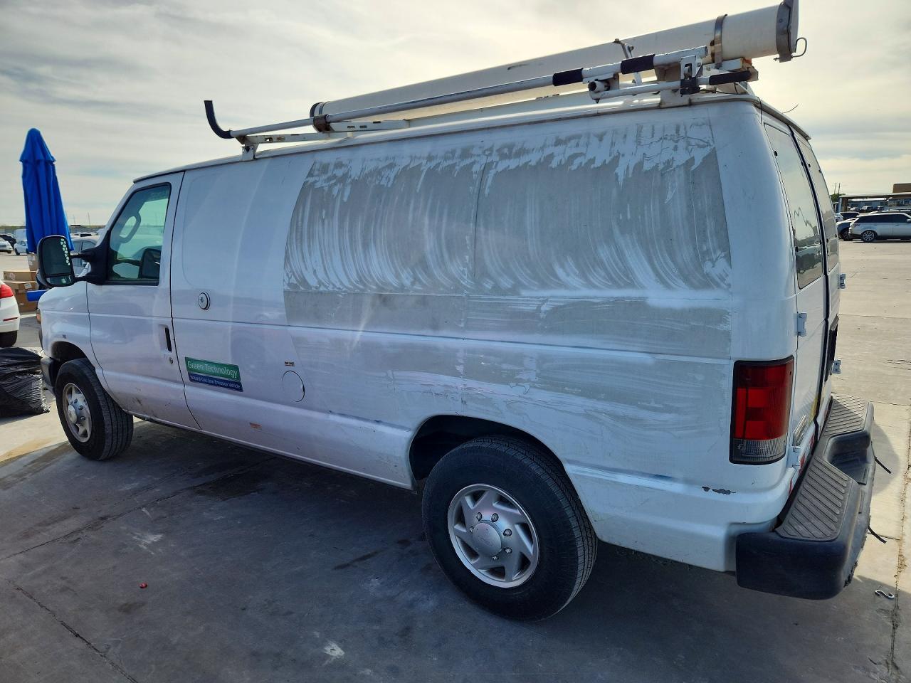 2011 Ford E250 Utility / Service Van - Фото 2