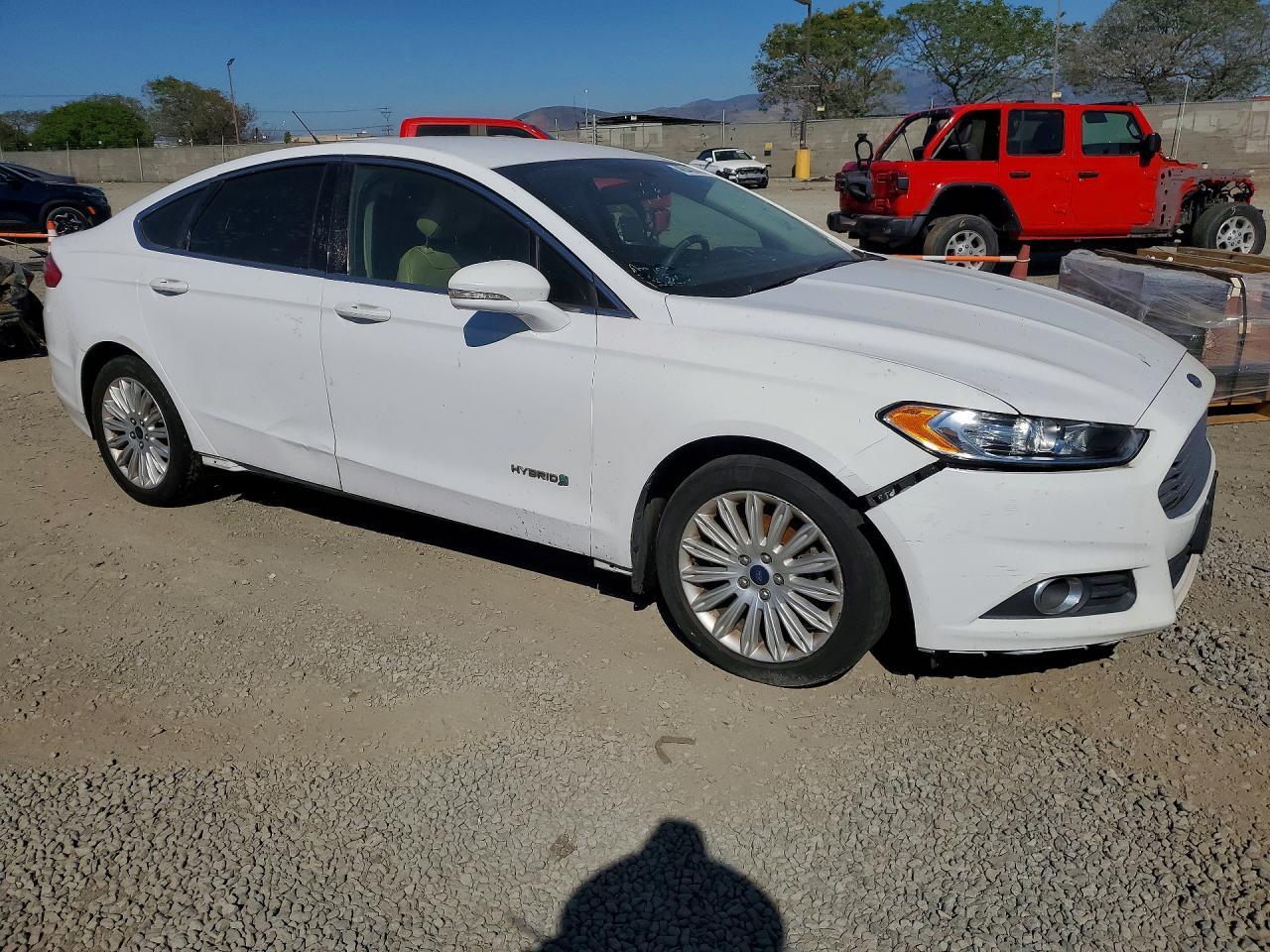 2016 Ford Fusion Se Hybrid - Image 4