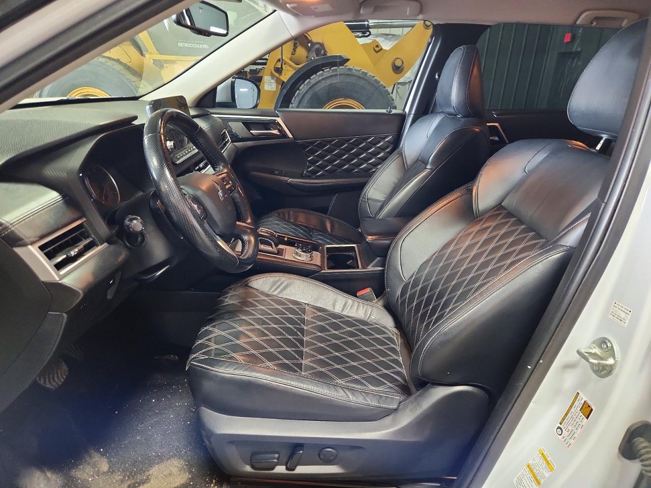 2022 Mitsubishi Outlander Sel - Фото 7