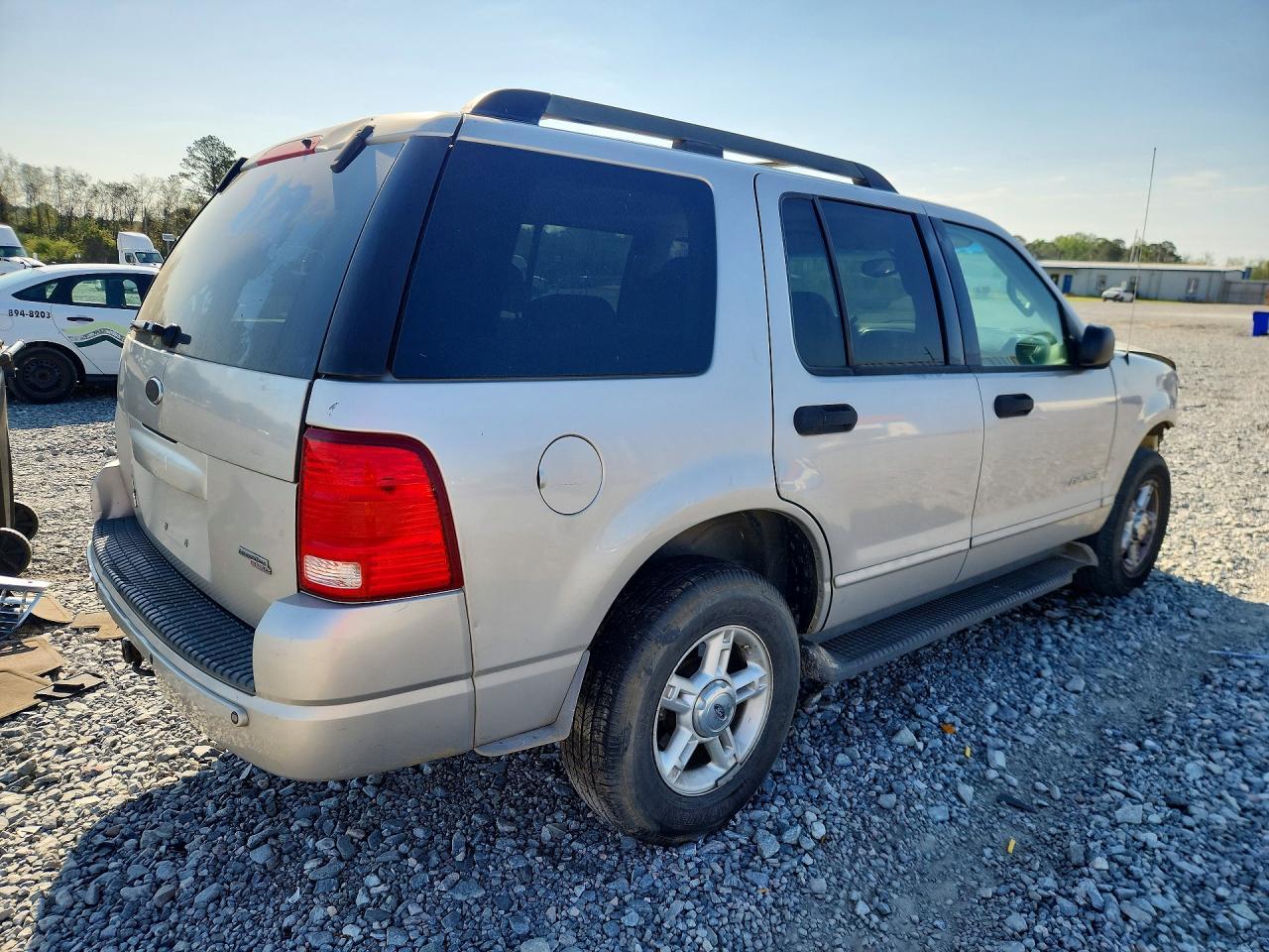 2005 Ford Explorer Xlt - Image 3