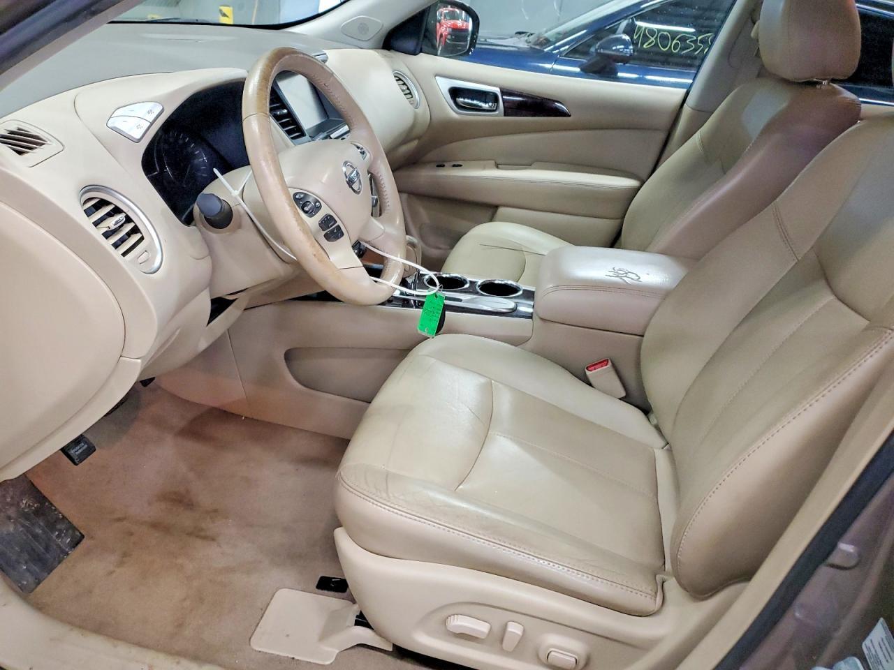 2014 Nissan Pathfinder S - Фото 7