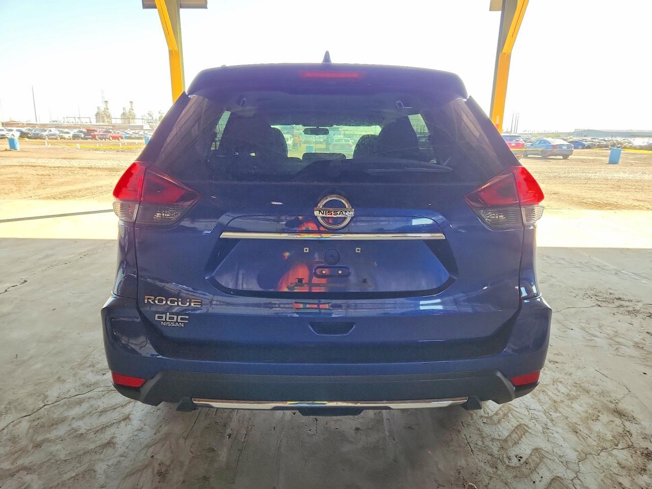2018 Nissan Rogue S - Image 6