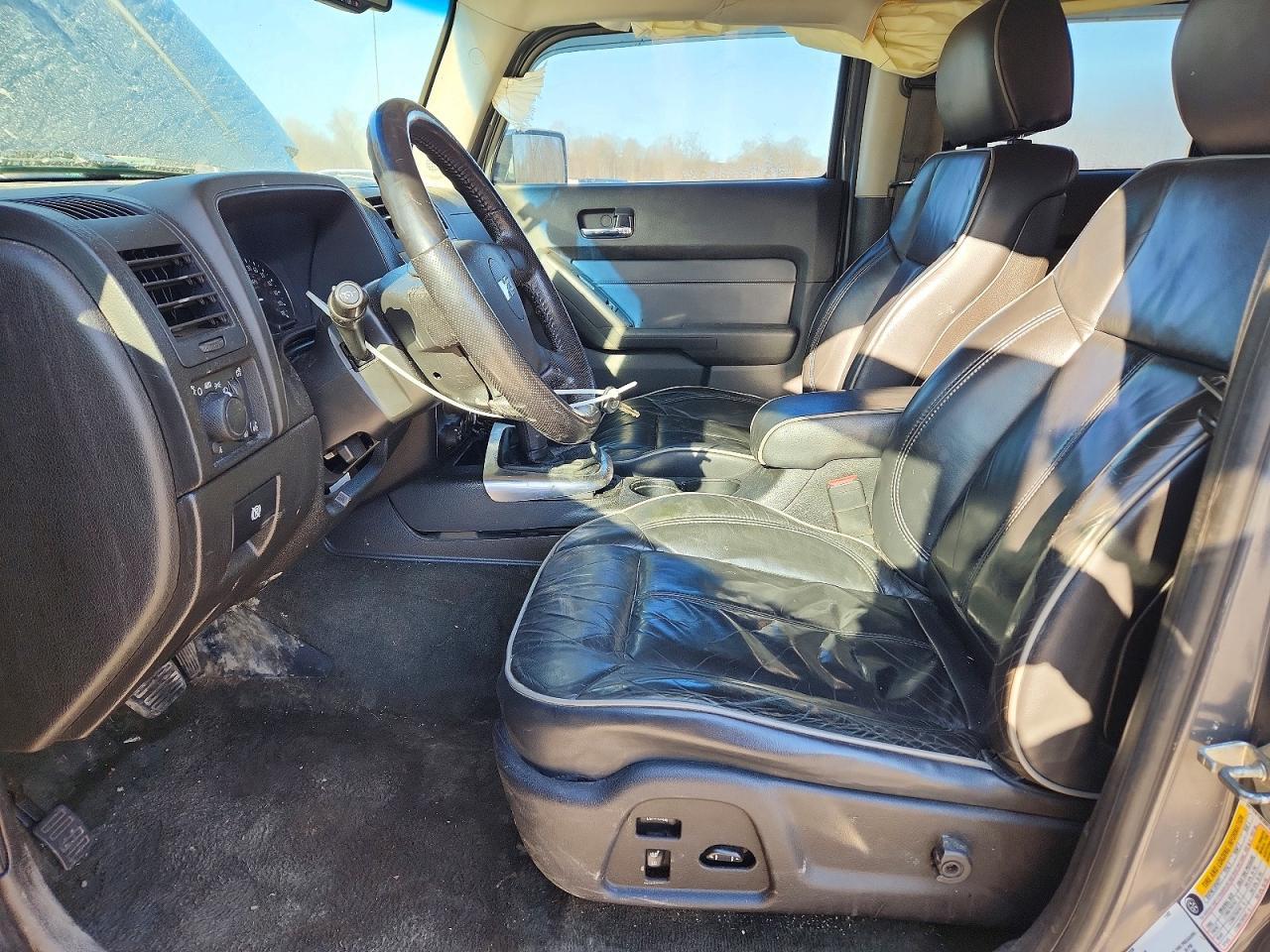 2008 Hummer H3 - Image 7