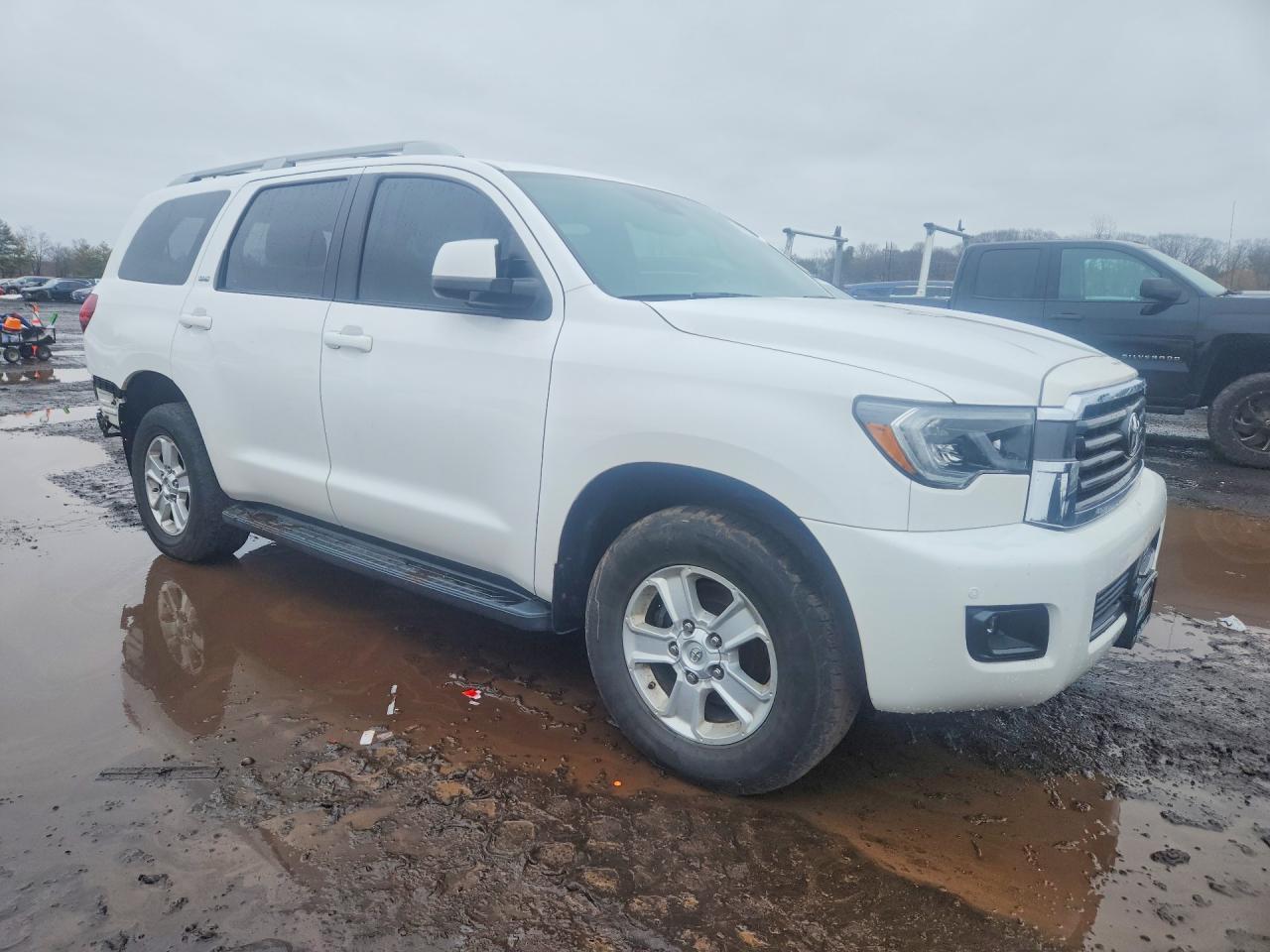 2018 Toyota Sequoia Sr5 - Фото 4
