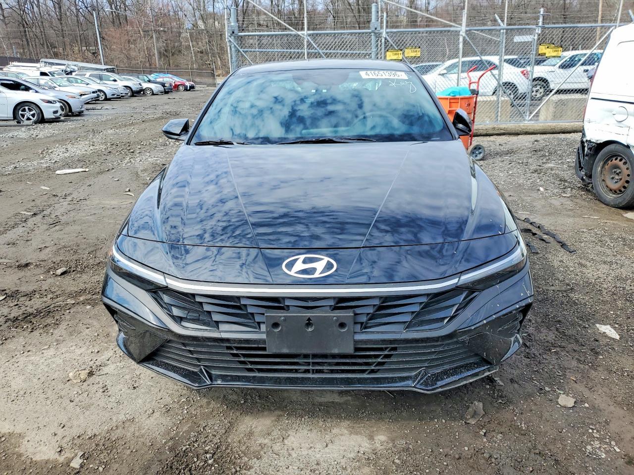 2025 Hyundai Elantra Sel Sport - Фото 5