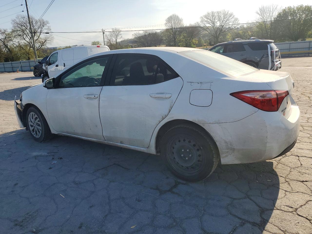 2019 Toyota Corolla Le - Фото 2