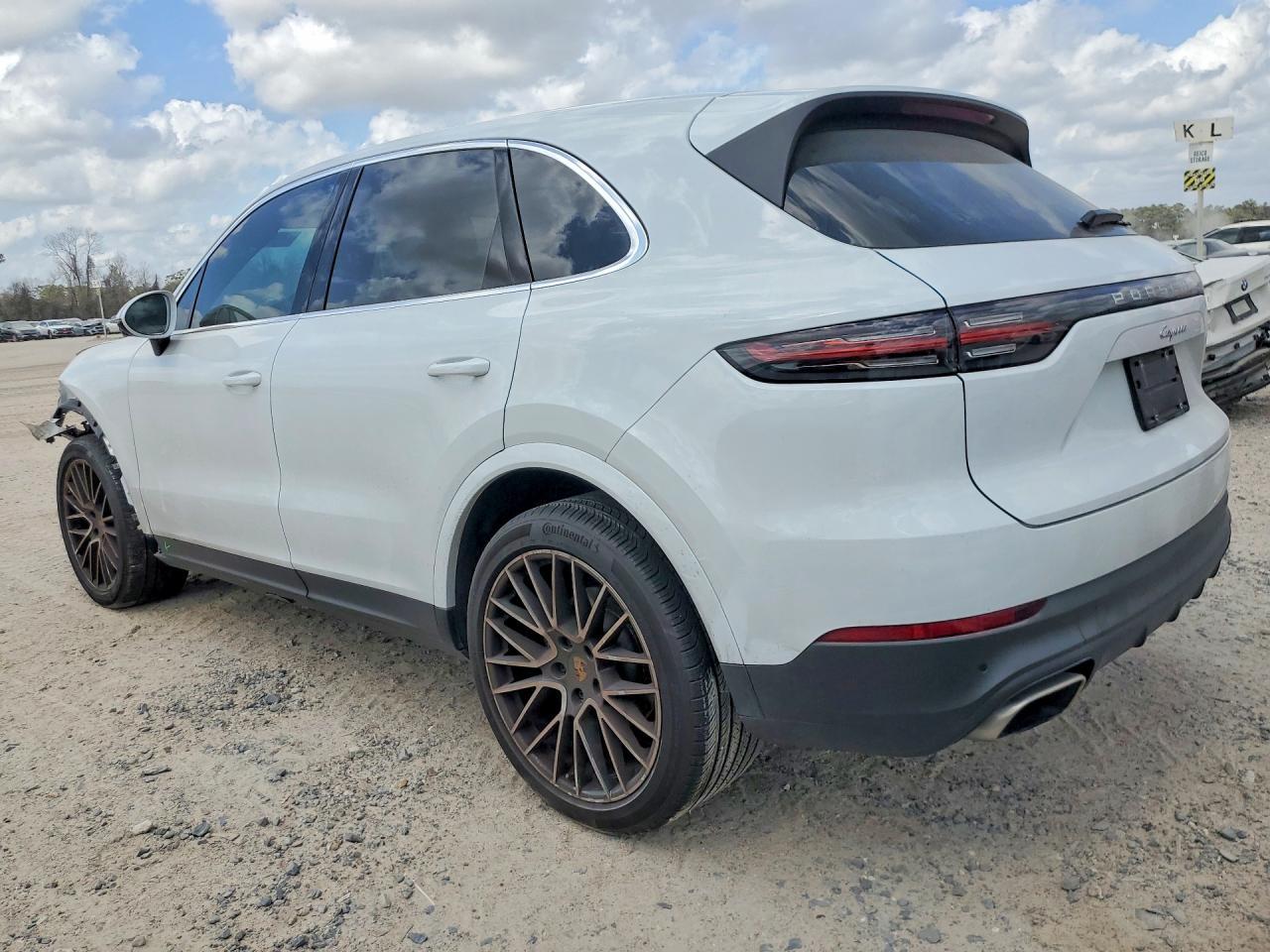 2023 Porsche Cayenne Base - Image 2