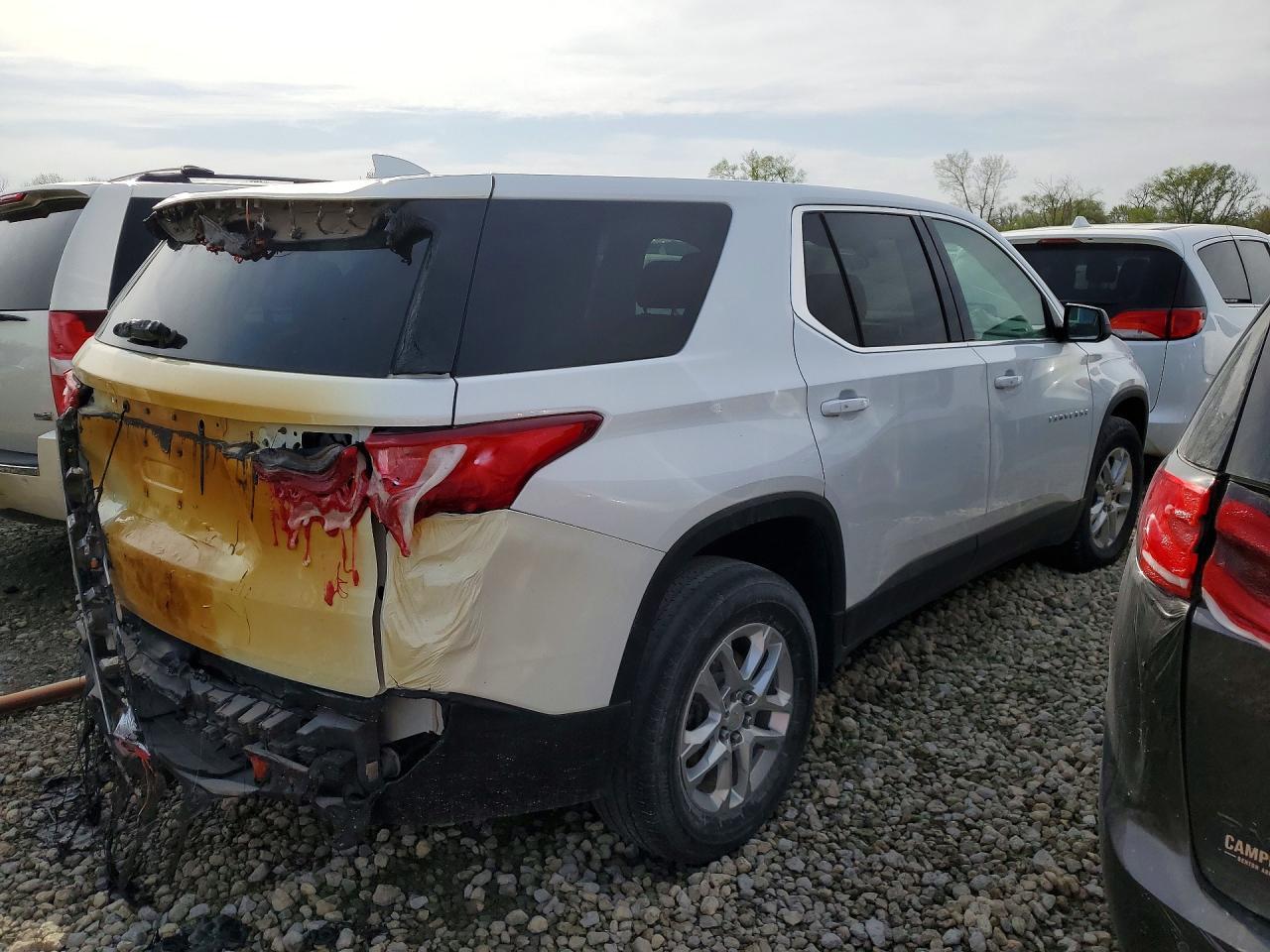 2021 Chevrolet Traverse Ls - Image 3