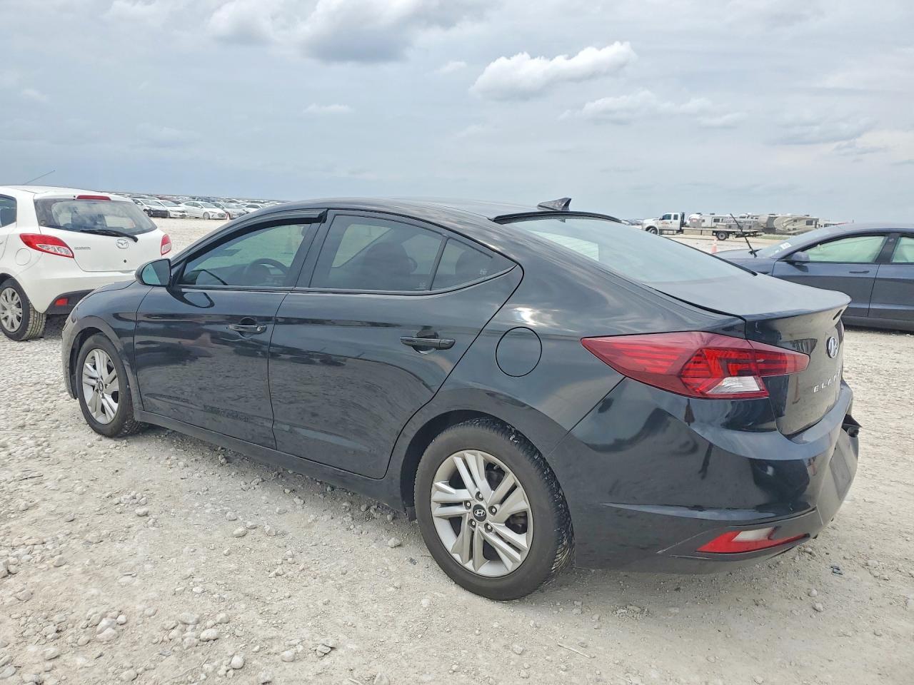 2020 Hyundai Elantra Sel - Image 2