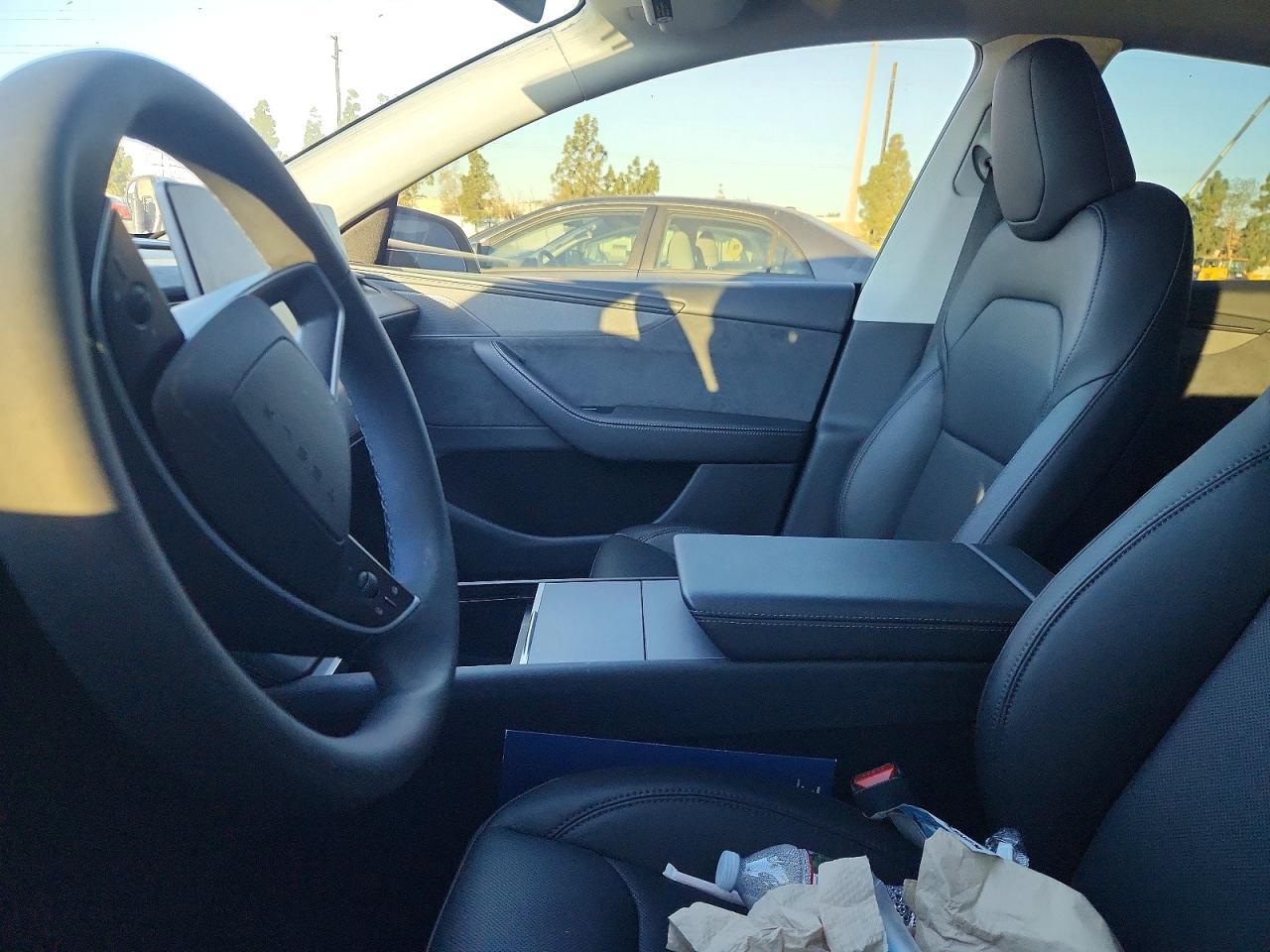 2026 Tesla Model Y - Image 7