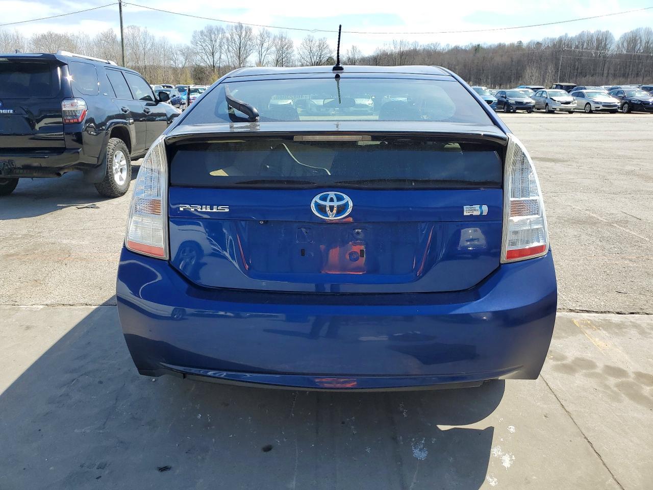 2010 Toyota Prius Iv - Фото 6