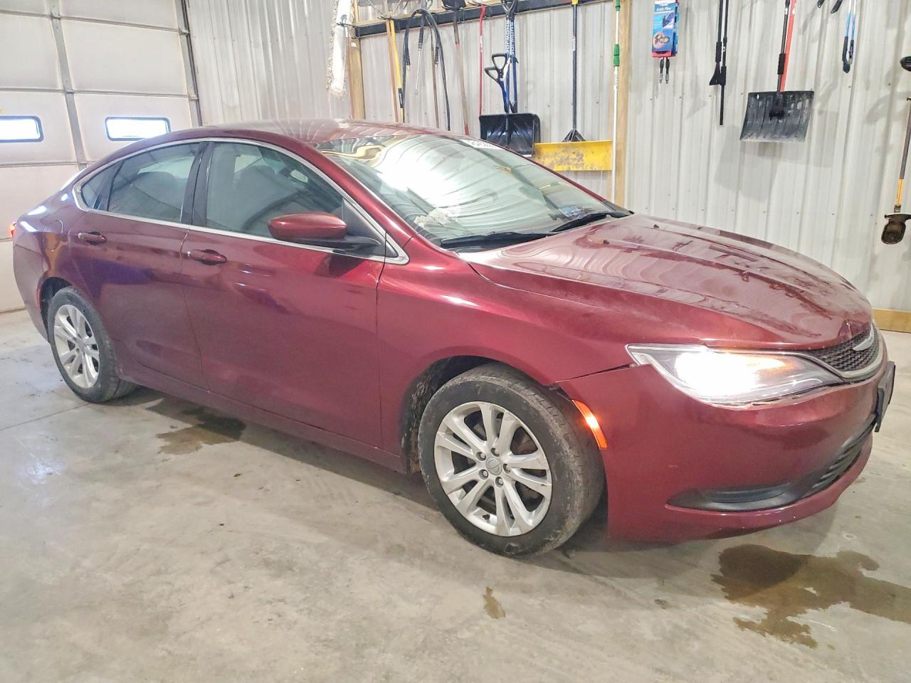 2016 Chrysler 200 Lx - Фото 4
