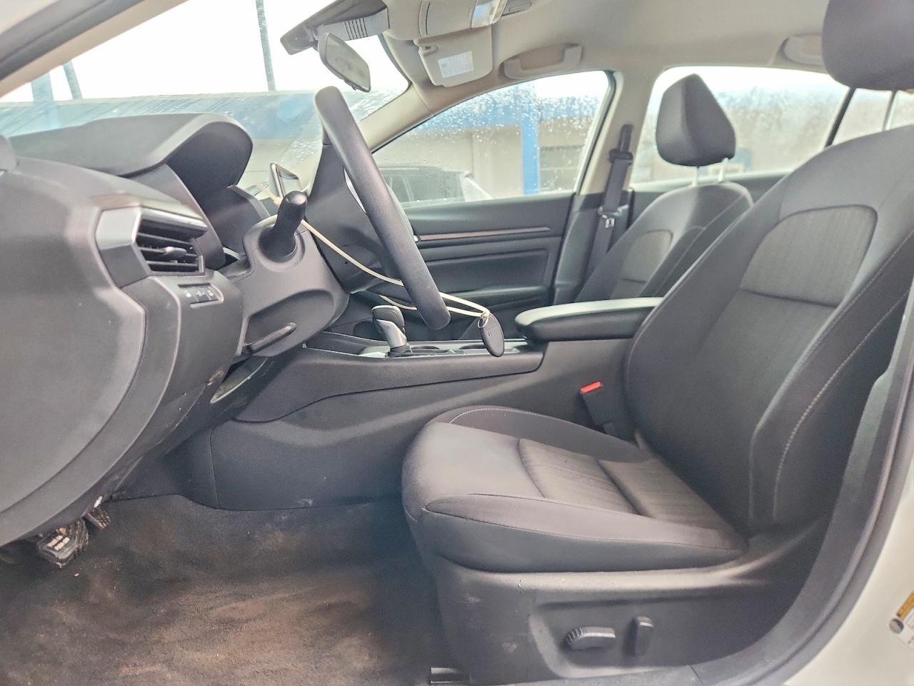 2025 Nissan Altima 2.5 Sv - Image 7