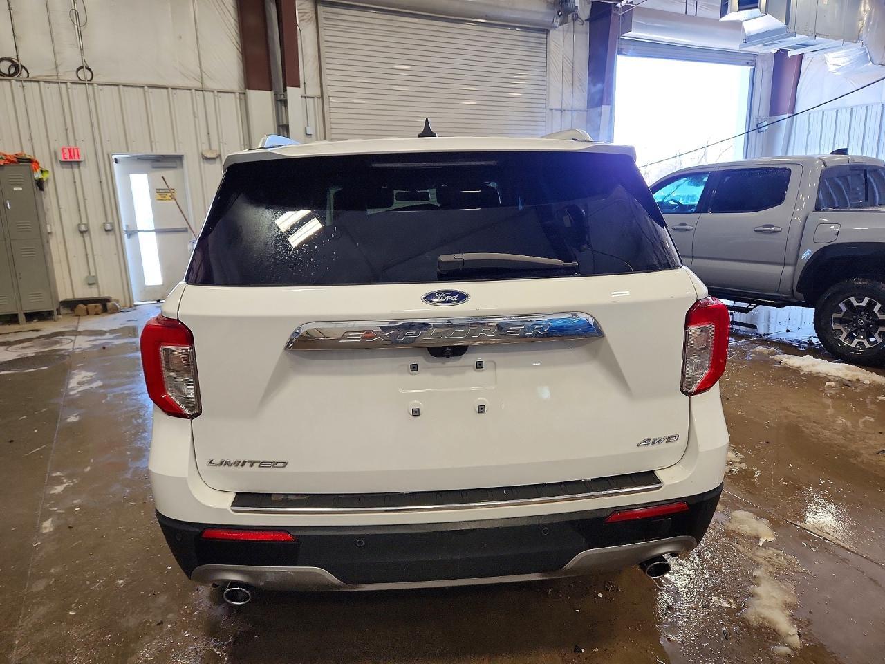2022 Ford Explorer Limited - Image 6
