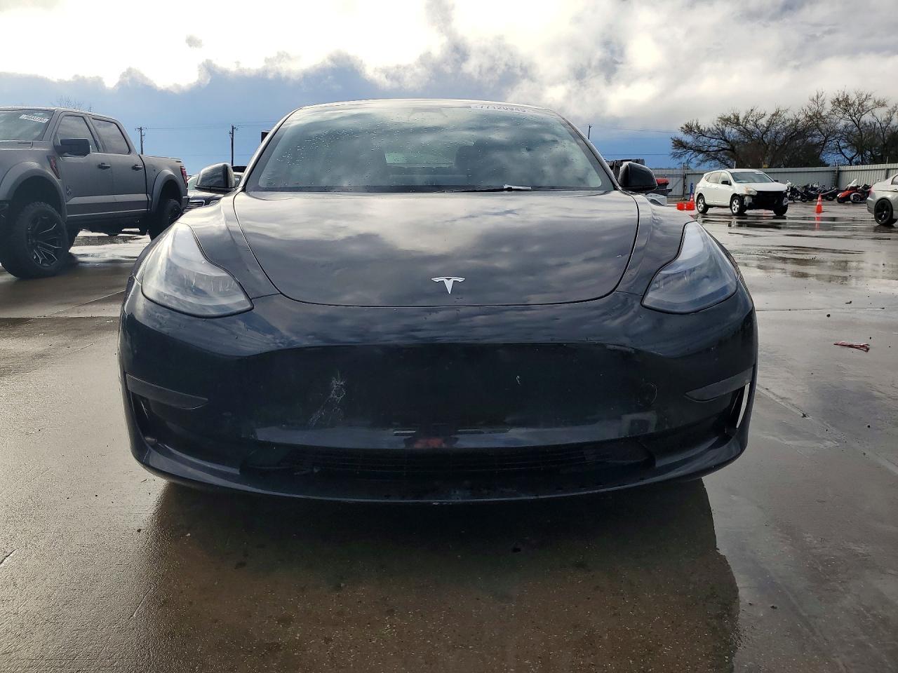 2023 Tesla Model 3 - Image 5