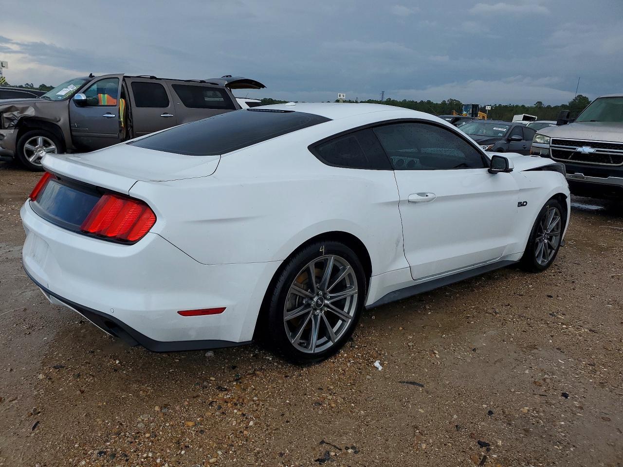 2016 Ford Mustang Gt - Фото 3