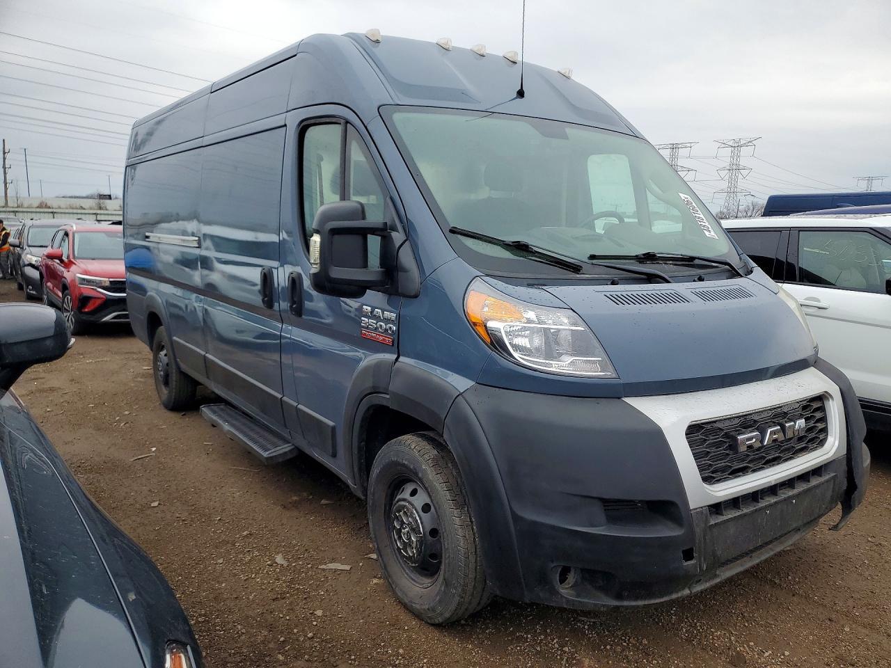 2020 Ram Promaster 3500 Delivery Van - Фото 4