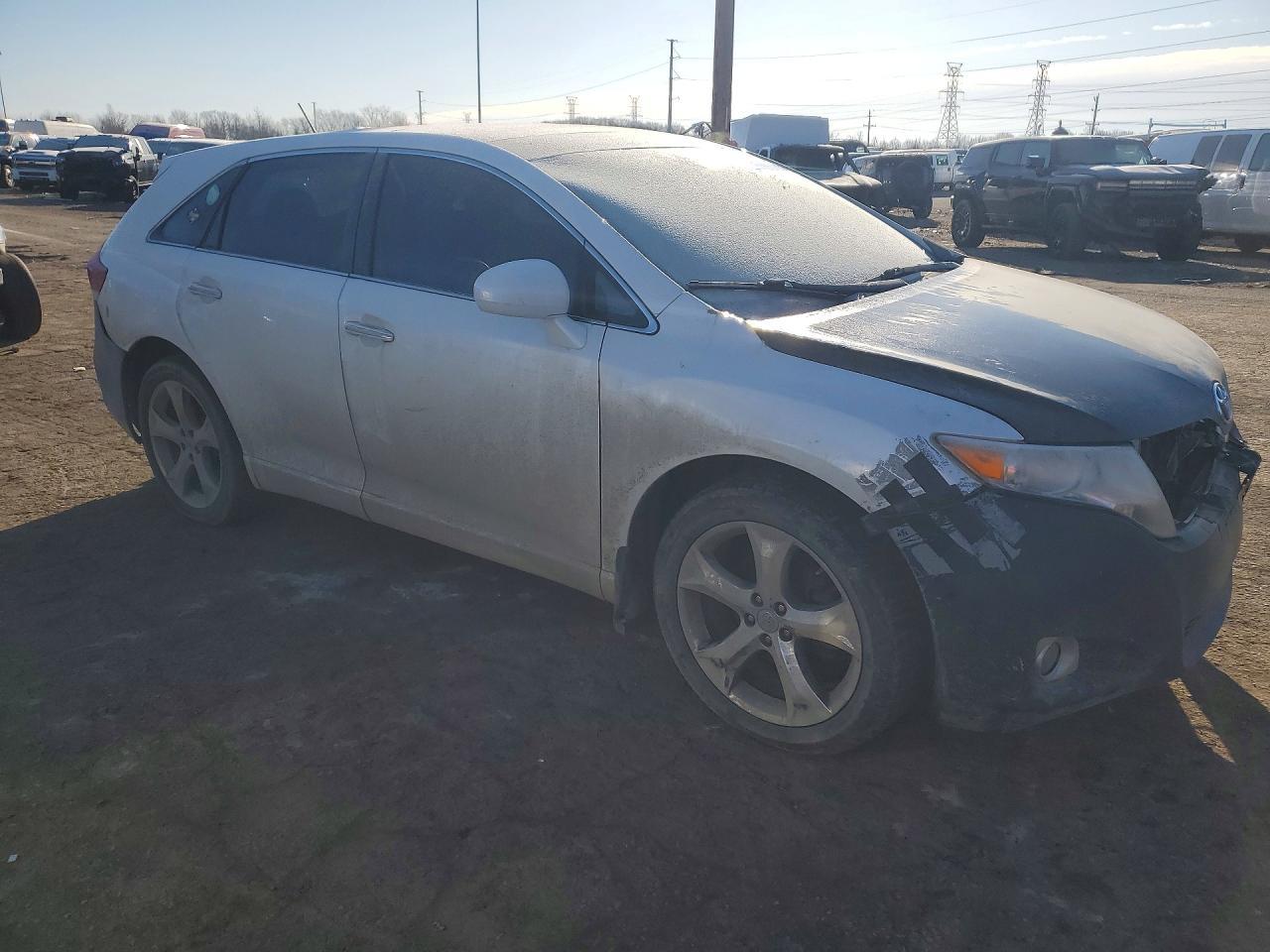 2010 Toyota Venza - Image 4