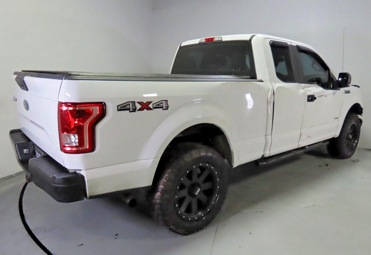 2015 Ford F150 Super Cab - Фото 3