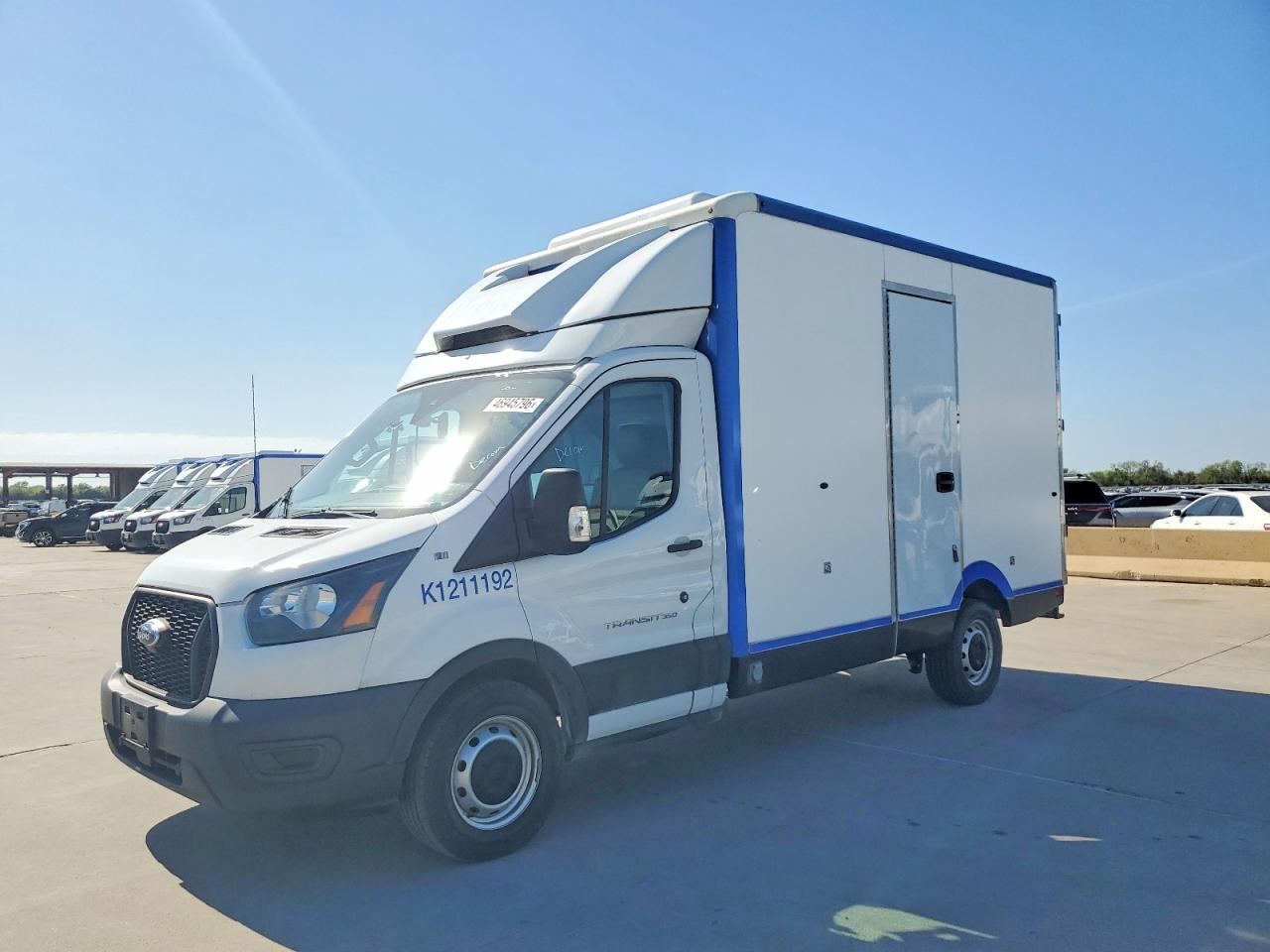 2021 Ford Transit Delivery Van - Фото 2