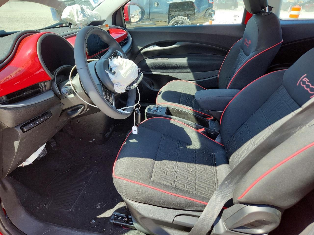 2024 Fiat 500 E Red - Image 7