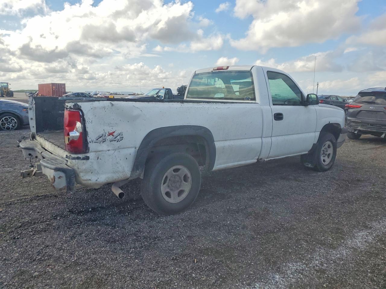 2003 Chevrolet Silverado K1500 - Фото 3