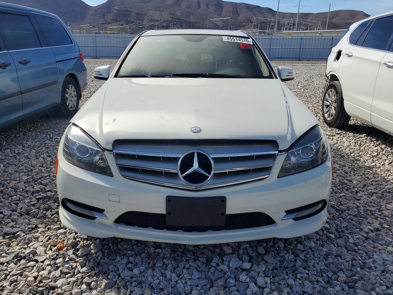 2011 Mercedes-Benz C 300 4Matic - Фото 5
