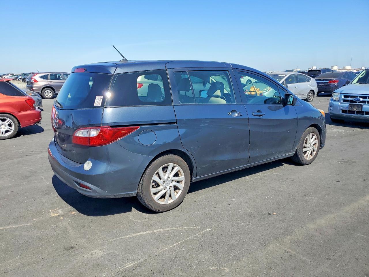 2012 Mazda 5 - Image 3
