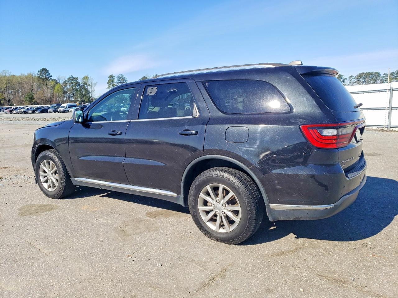 2016 Dodge Durango Sxt - Image 2
