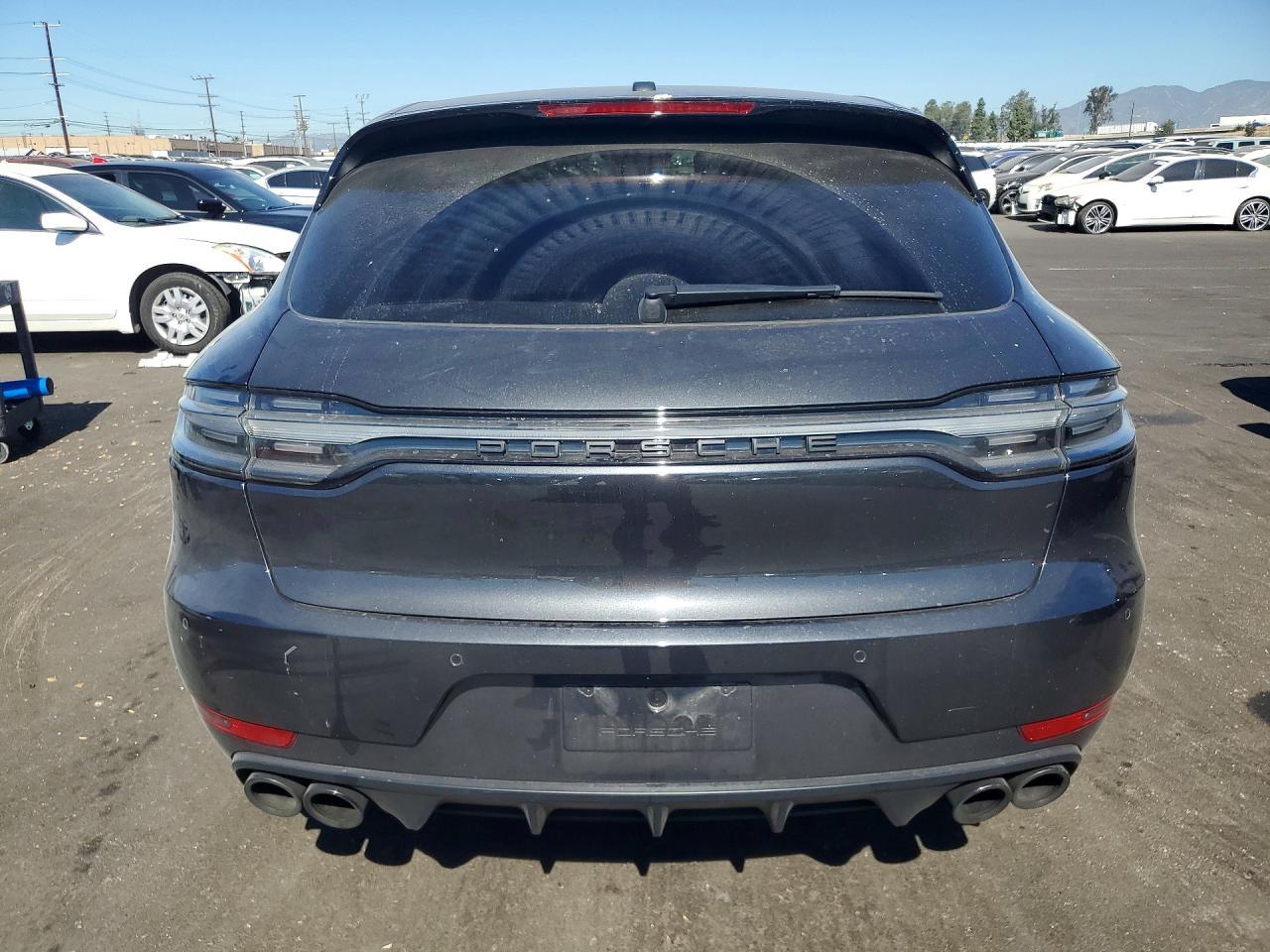 2020 Porsche Macan Gts - Image 6