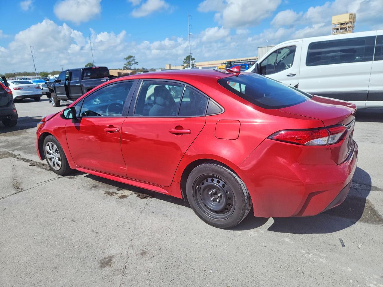 2021 Toyota Corolla Le - Фото 2