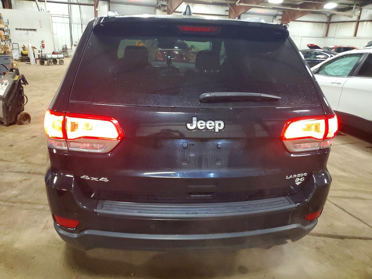 2018 Jeep Grand Cherokee Laredo - Фото 6