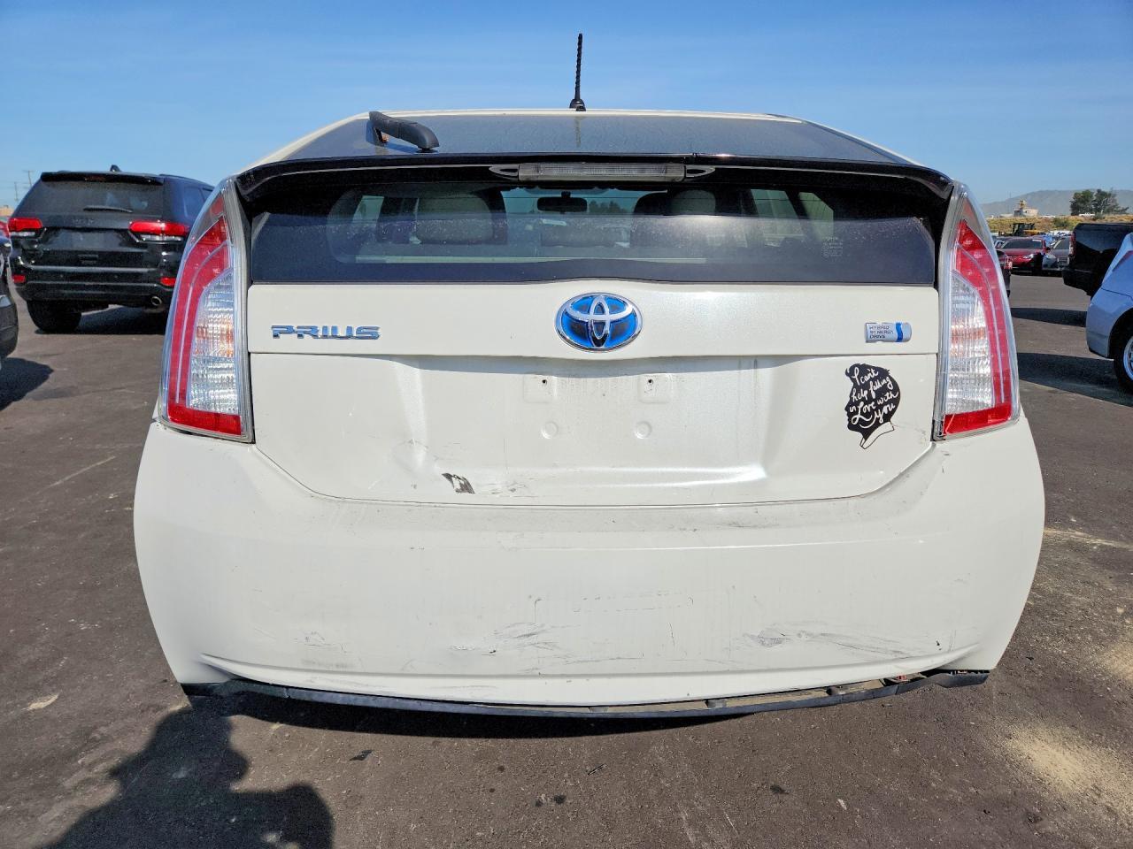2014 Toyota Prius Two - Фото 6