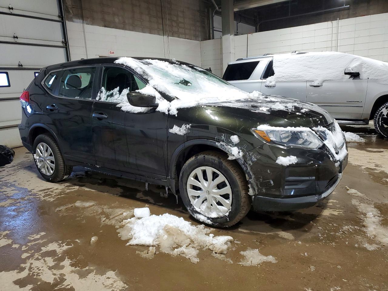 2017 Nissan Rogue S - Фото 4