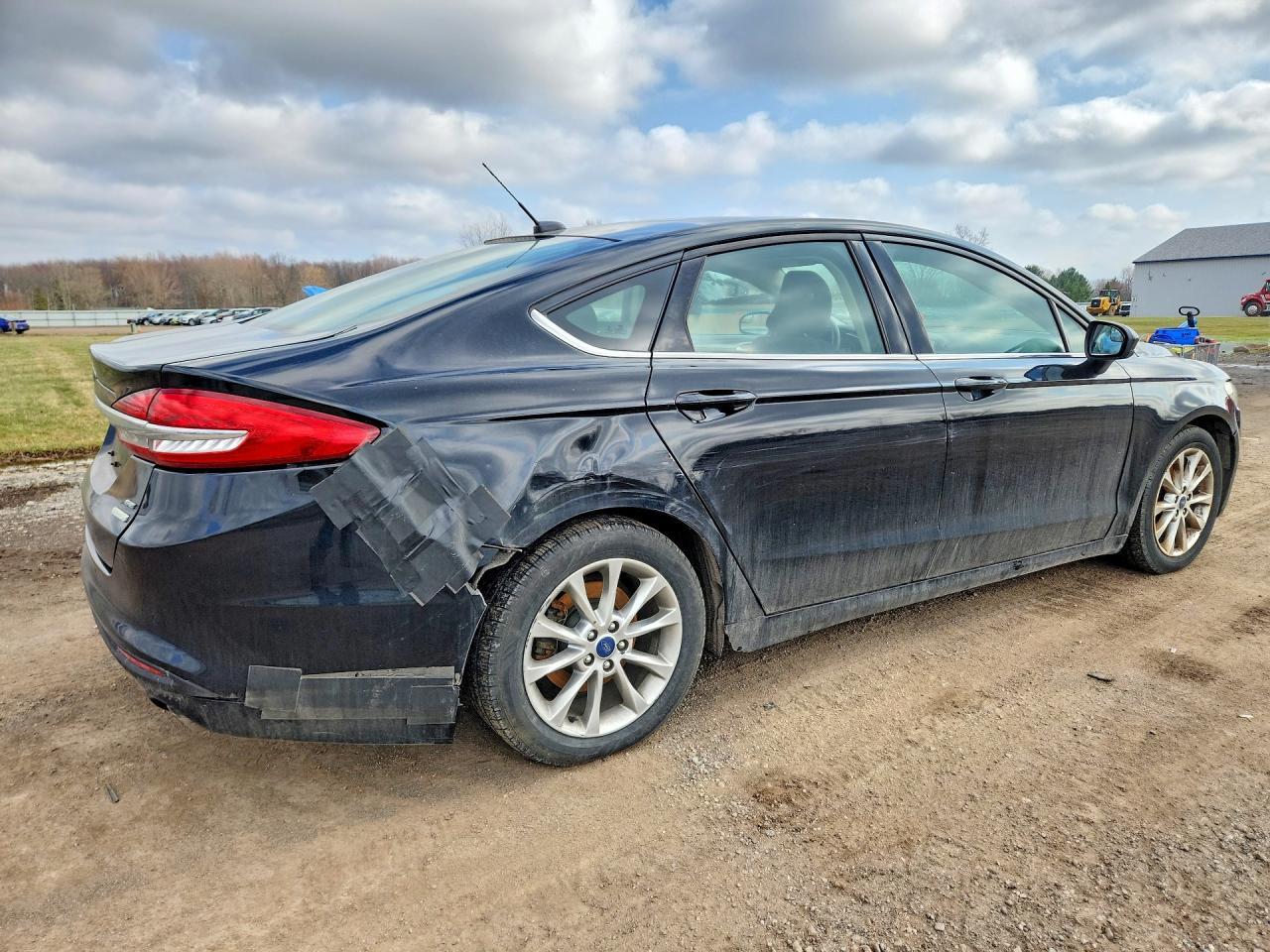 2017 Ford Fusion Se - Фото 3