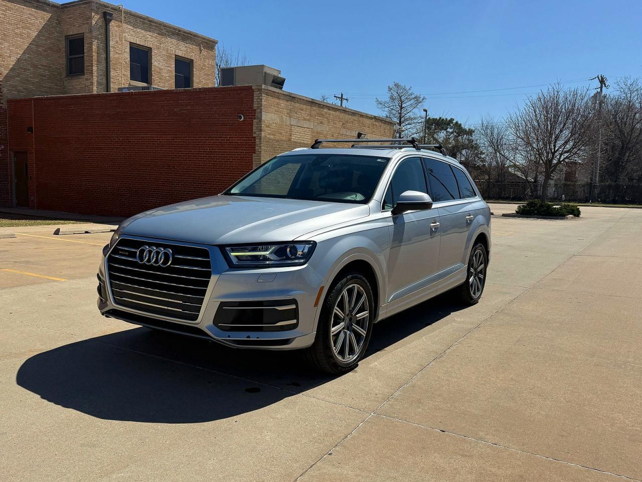 2018 Audi Q7 Premium Plus - Image 2