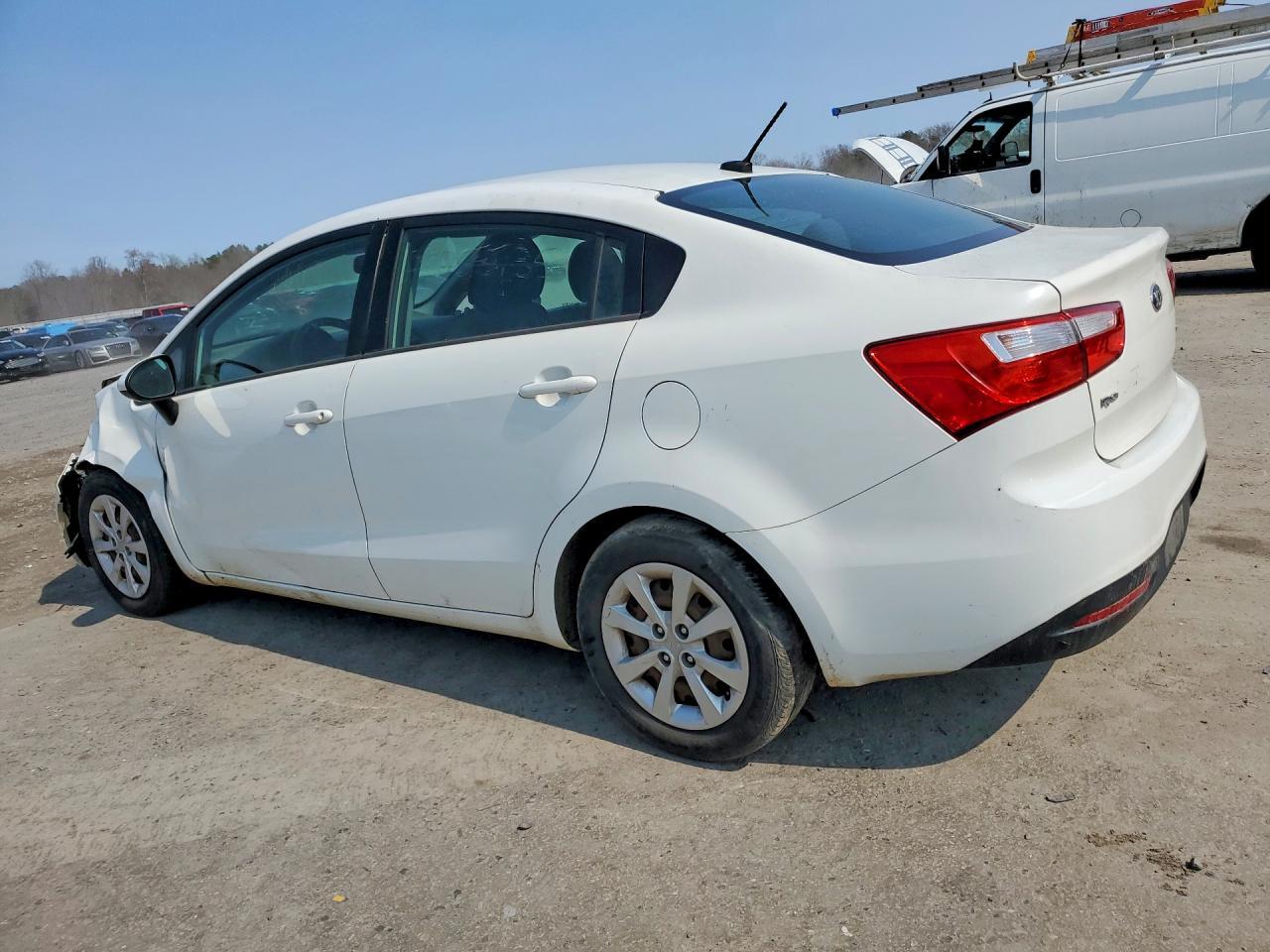 2015 Kia Rio Lx - Фото 2