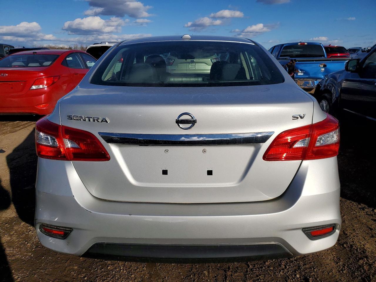 2019 Nissan Sentra Sv - Фото 6