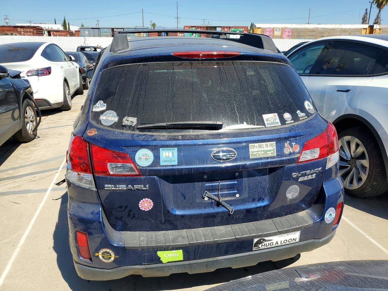 2010 Subaru Outback 2.5I Limited - Фото 6