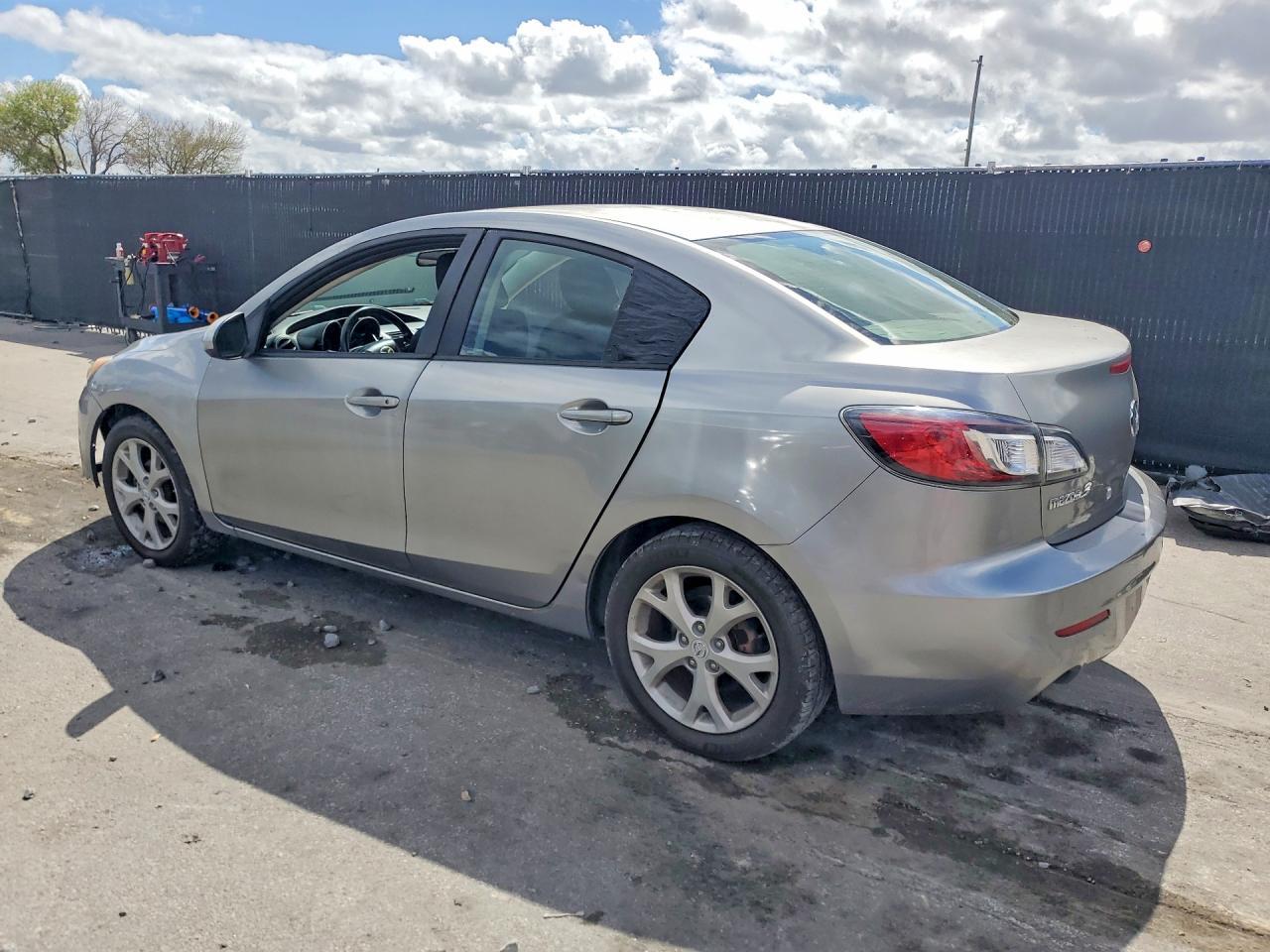 2013 Mazda Mazda 3 - Фото 2