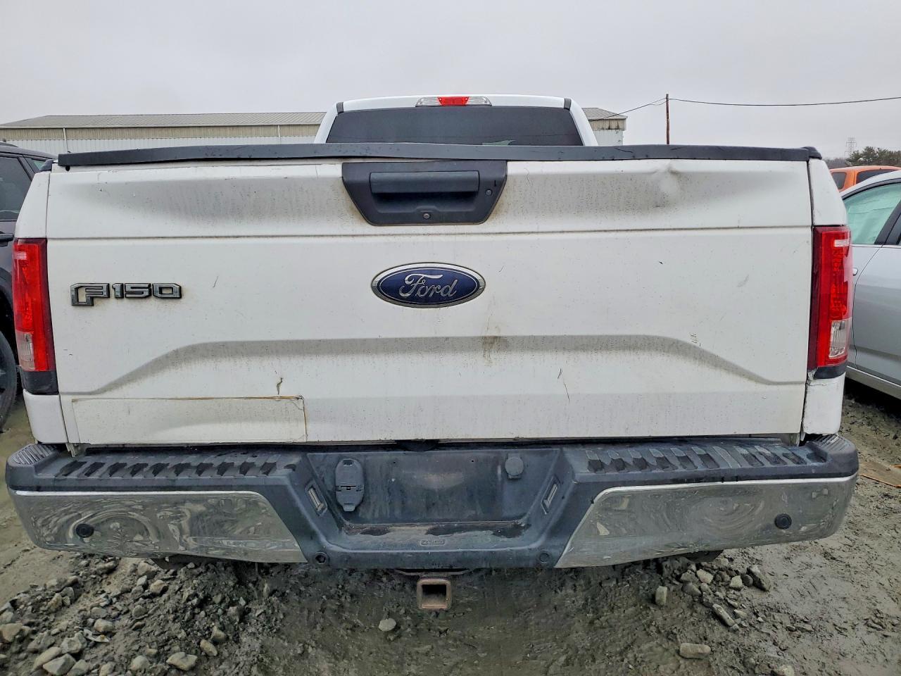 2017 Ford F150 Super Cab - Фото 6