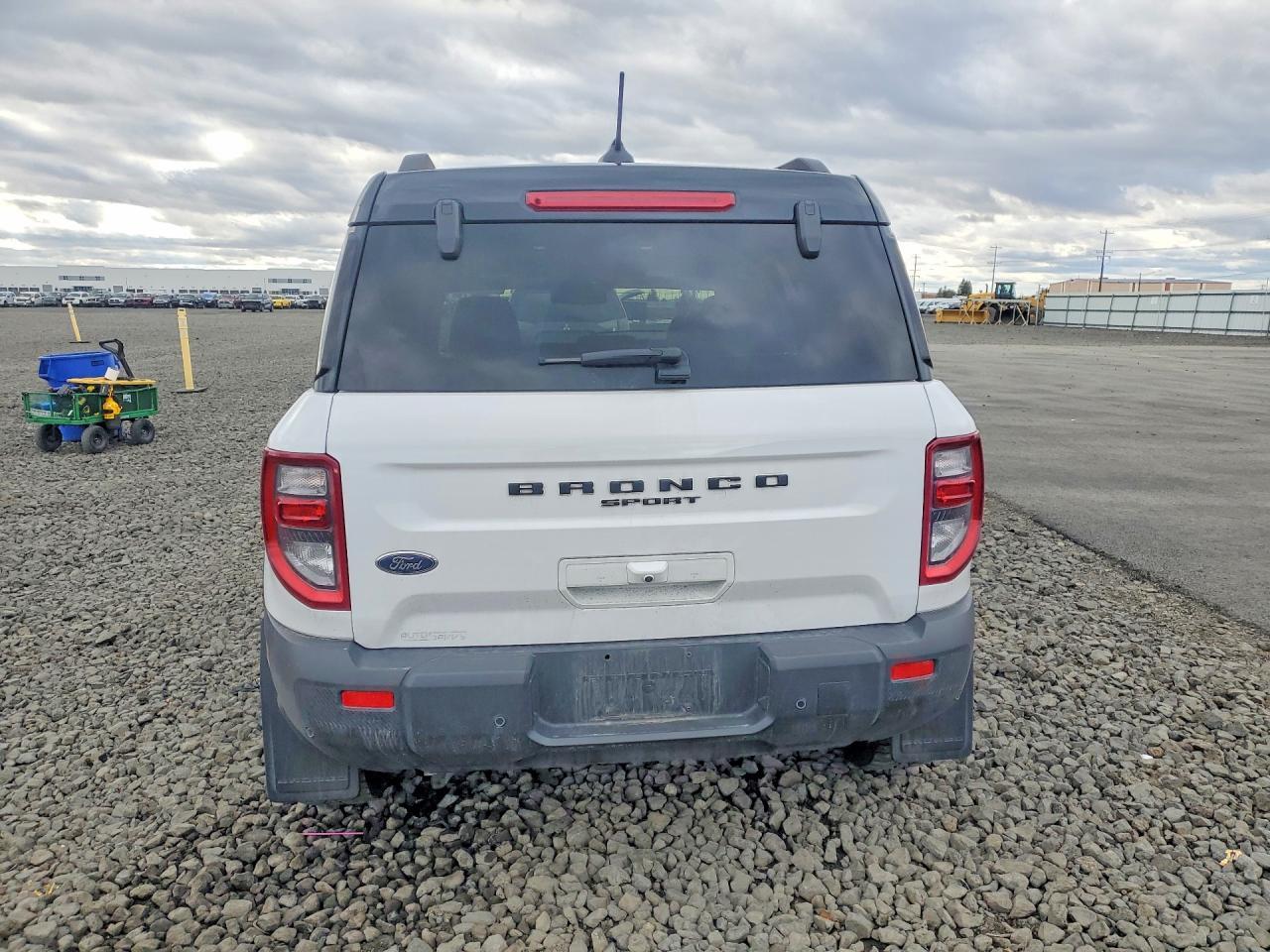 2025 Ford Bronco Sport Outer Banks - Image 6