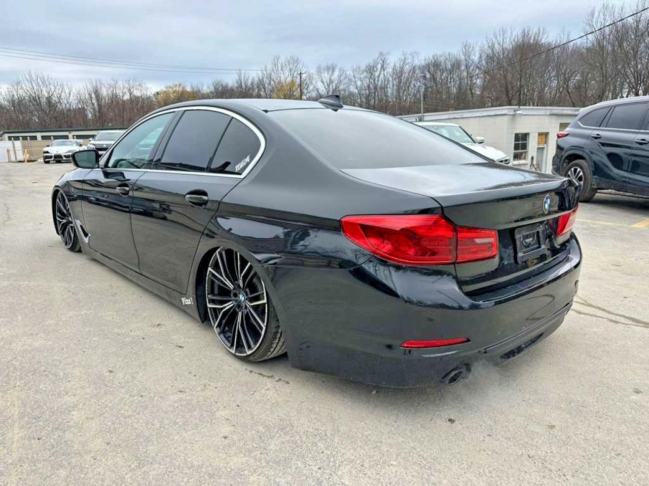 2020 BMW 530 Xi - Image 2