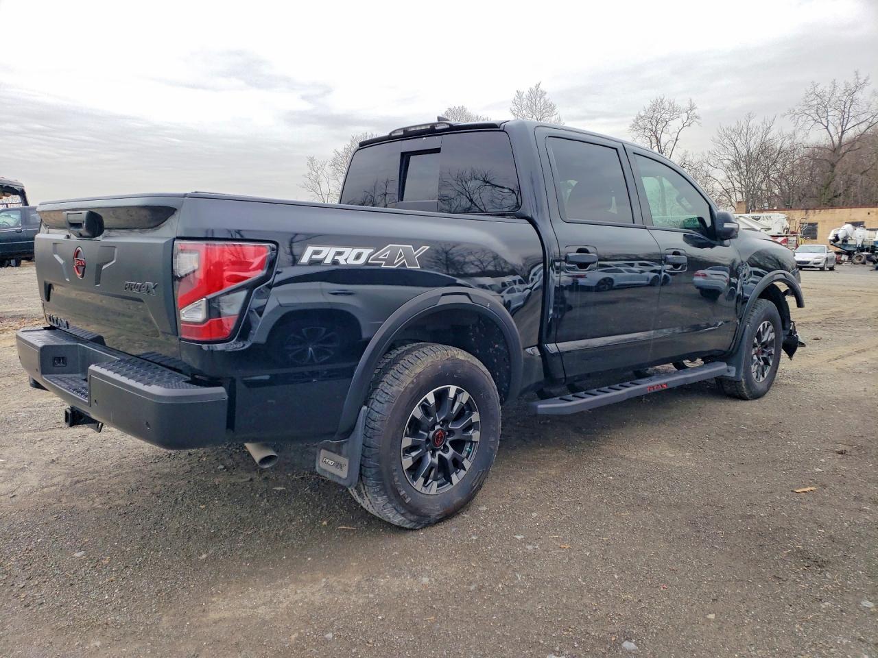 2024 Nissan Titan Pro-4X - Image 3