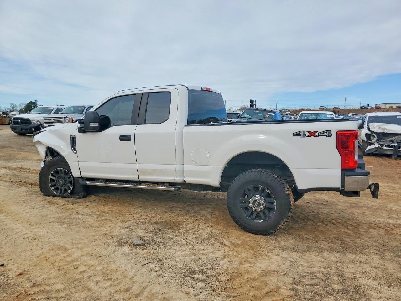 2019 Ford F250 - Image 2