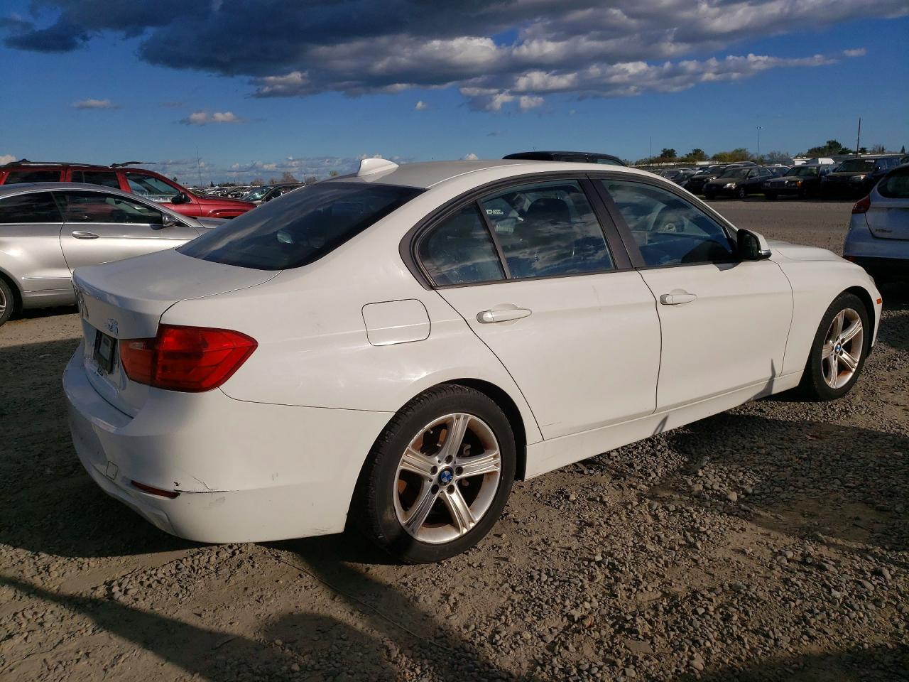 2014 BMW 328 I Sulev - Фото 3