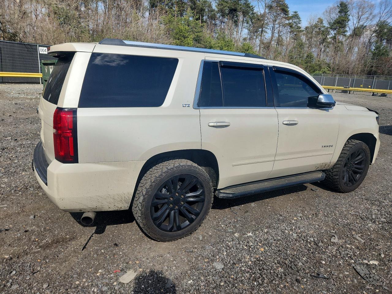 2015 Chevrolet Tahoe K1500 Ltz - Image 3